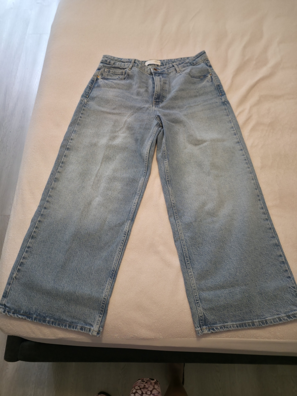 Zara Light Blue Denim Wide-Leg Jeans